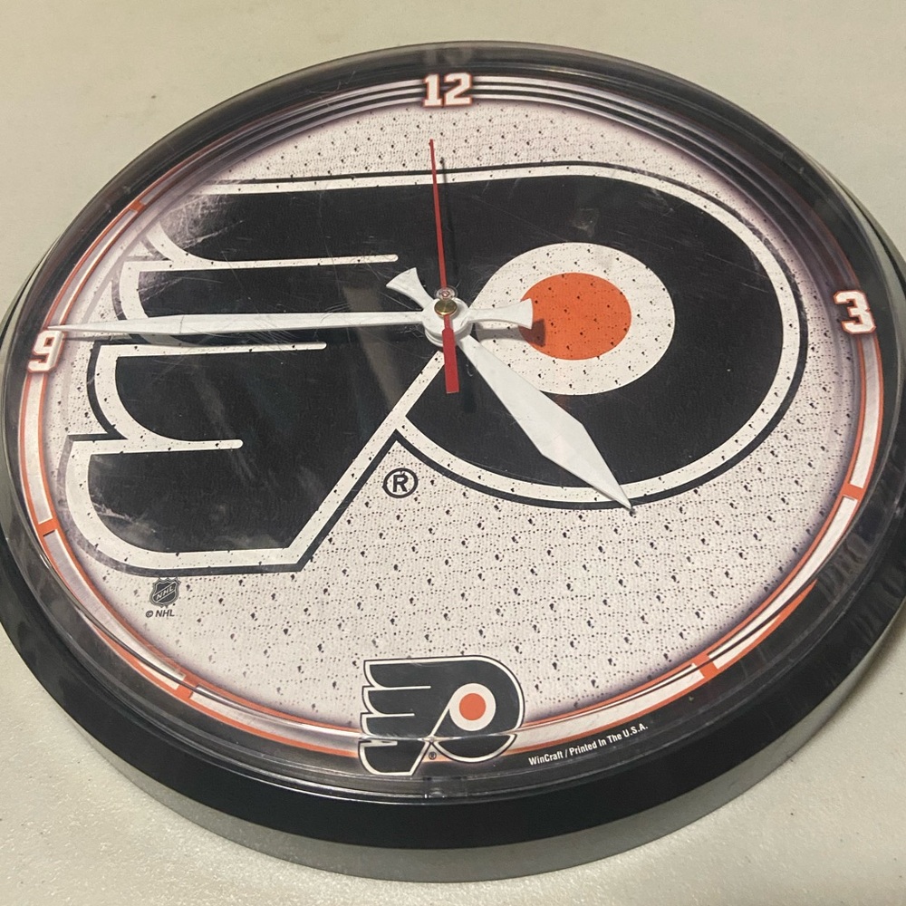 Vintage Philadelphia Flyers Wall Clock